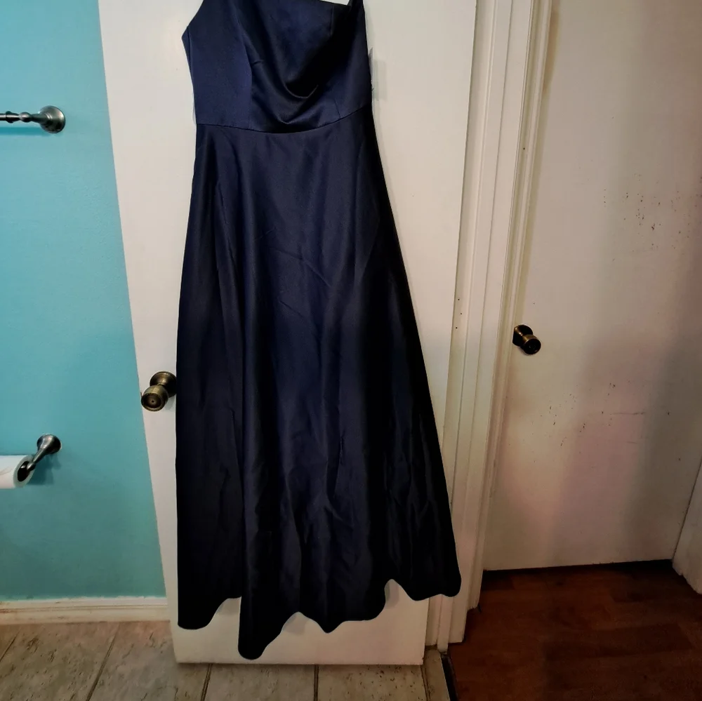 David's Bridal Bridesmaid Dress - Picture 3 of 4